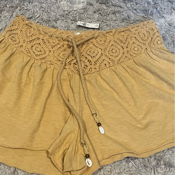 NWT - Aerie Flirty Crochet Shorts - Super cite crochet waistband -Size M… - Picture 8 of 14